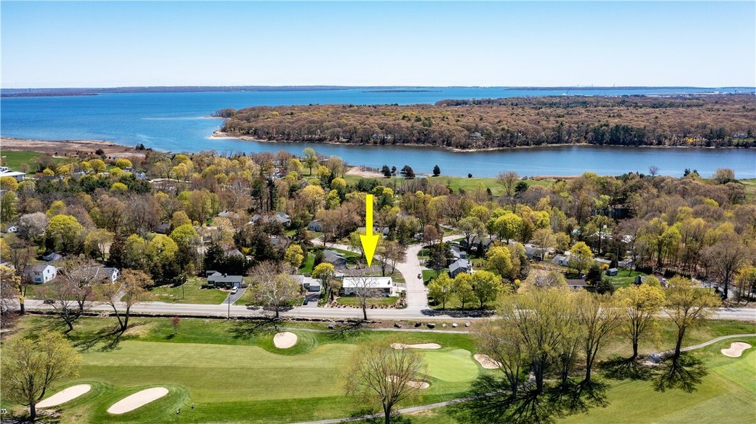 House in Warwick, Rhode Island, United States 1 - 18140676