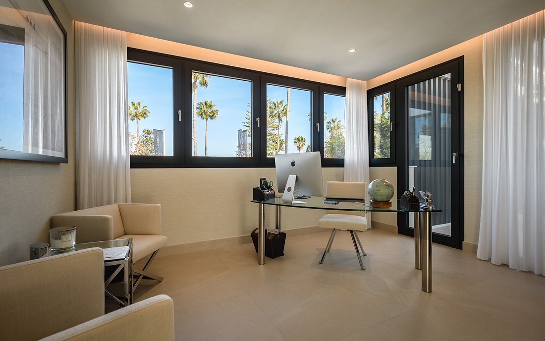Villa in Sotogrande, San Roque, Andalusia 4 - 18142230