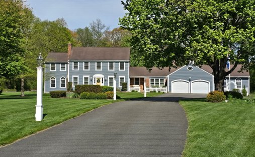 House in Cheshire, Connecticut, United States 1