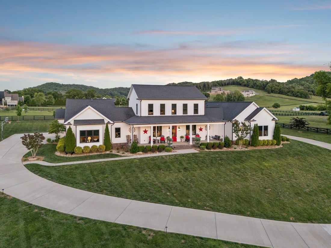 House in Eagleville, Tennessee, United States 1 - 18140872