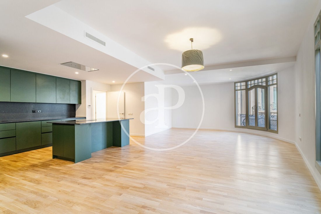 Apartment in Ciutat Vella, Barcelona, Spain 2 - 18142538