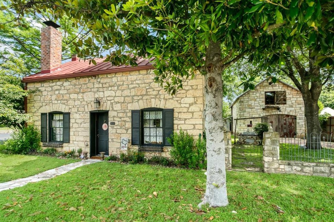 House in Fredericksburg, Texas, United States 1 - 18142452