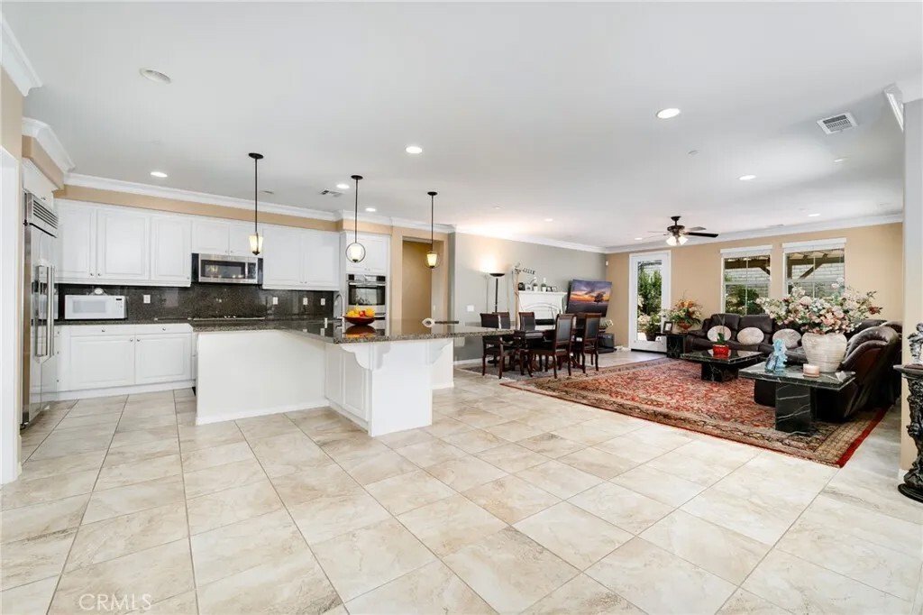 House in Corona, California, United States 3 - 18142181