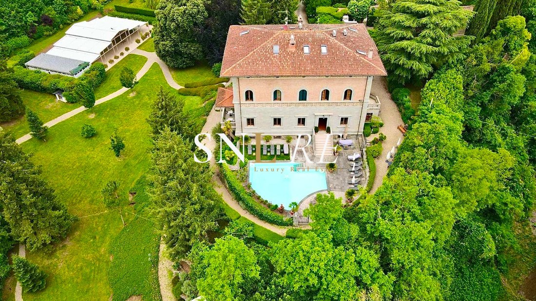 Villa in Dicomano, Tuscany, Italy 2 - 18131445