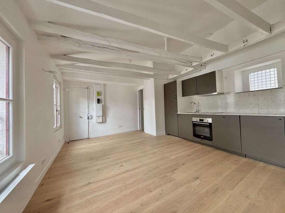Apartment in Enfants Rouges, Paris 3e Arrondissement, Paris 3 - 18143104