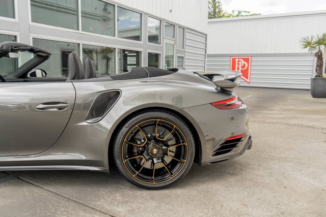 Cabriolet in Bellevue, WA, United States 5 - 18143121