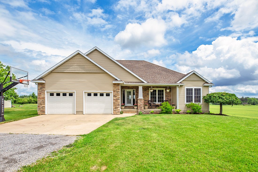 House in DeWitt, Michigan, United States 1 - 18143083