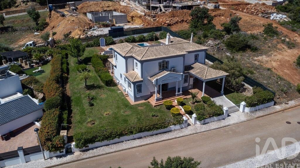 Townhouse in Olhos de Agua, Algarve, Portugal 1 - 18143342