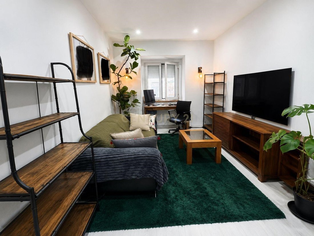 Apartment in Sao Domingos de Benfica, Lisbon, Portugal 4 - 18123520