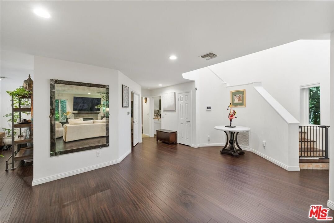 House in Los Angeles, California, United States 4 - 18143323