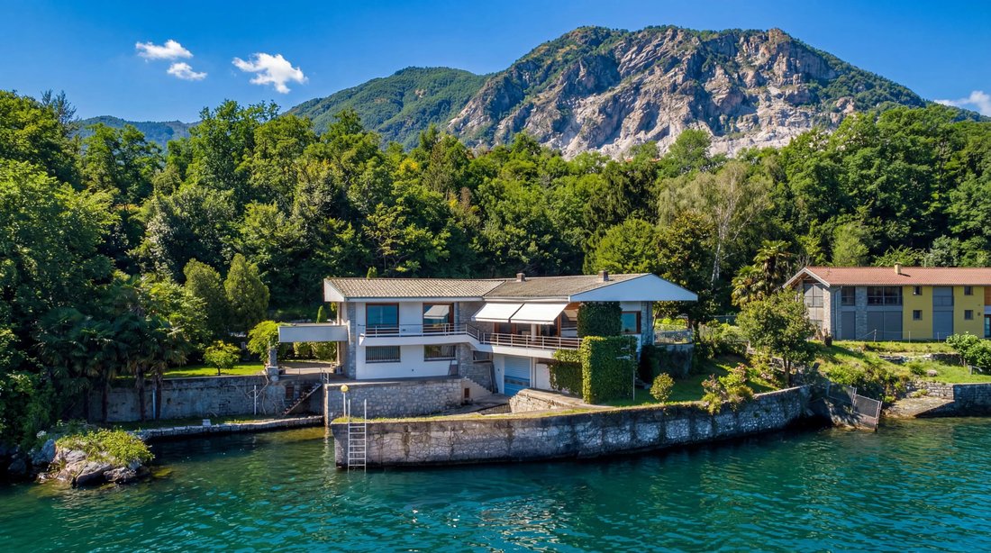 Villa in Baveno, Piedmont, Italy 1 - 18142885
