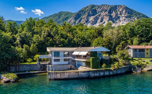 Villa a Baveno, Piemonte, Italia 1