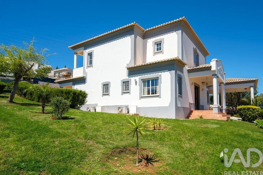 Townhouse in Olhos de Agua, Algarve, Portugal 2 - 18143342