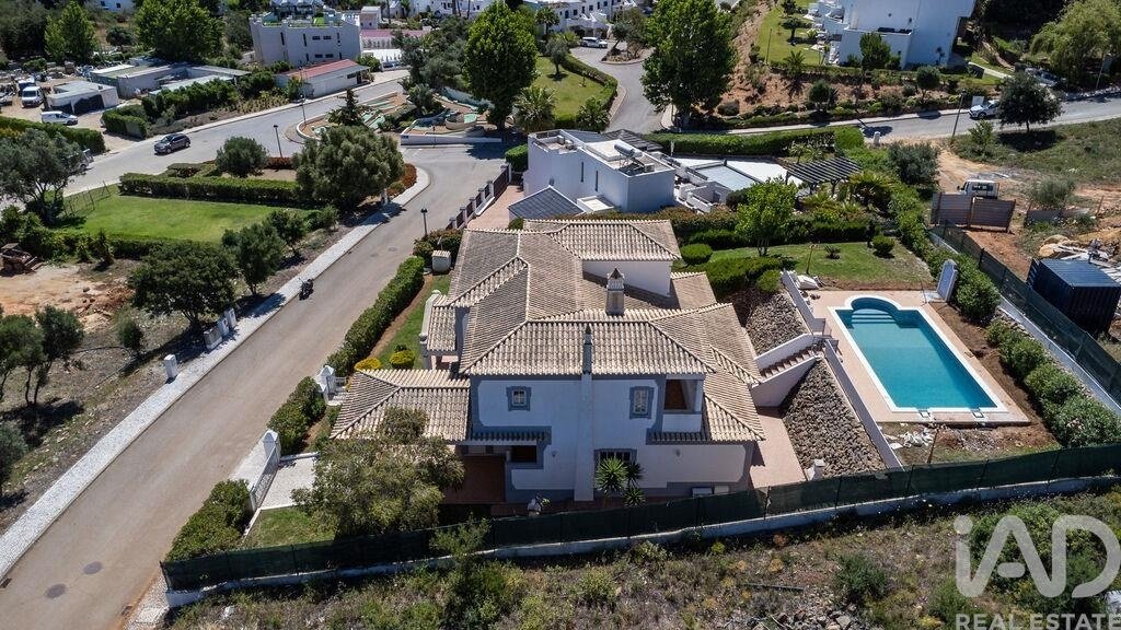 Townhouse in Olhos de Agua, Algarve, Portugal 3 - 18143342