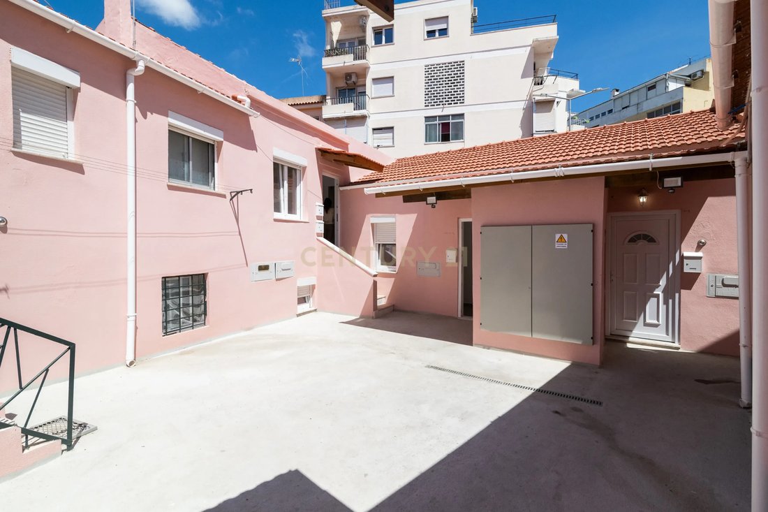 House in Sacavem, Lisbon, Portugal 2 - 18142660