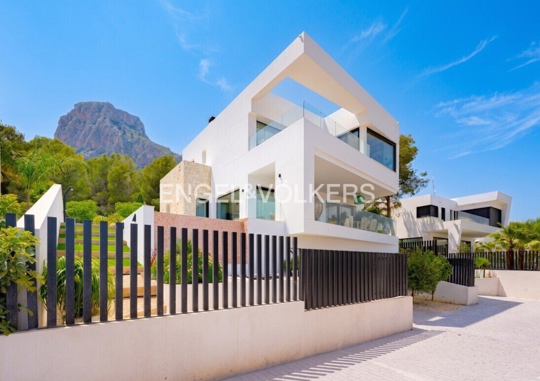 Villa in Polop, Valencian Community, Spain 1 - 18142807