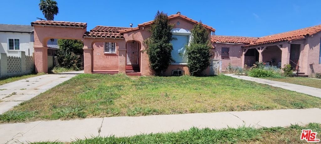 House in Los Angeles, California, United States 1 - 18142741