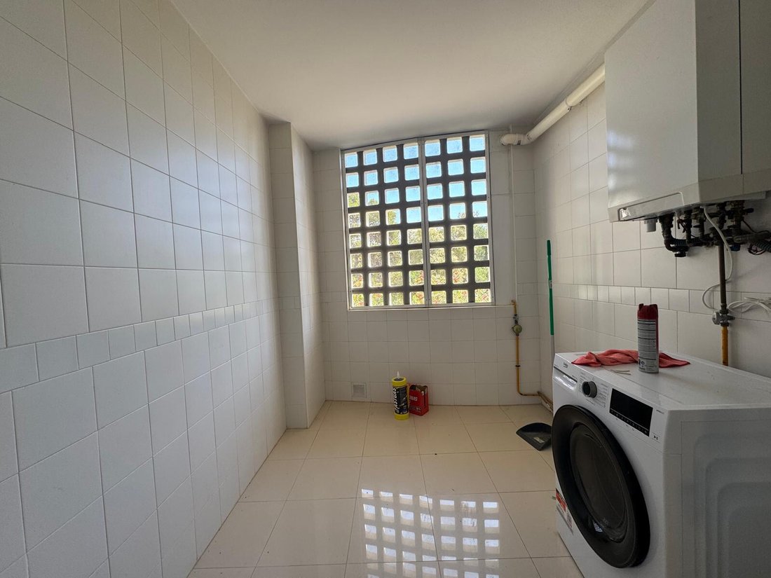 Apartment in Puerto Banus, Marbella, Spain 5 - 18143114