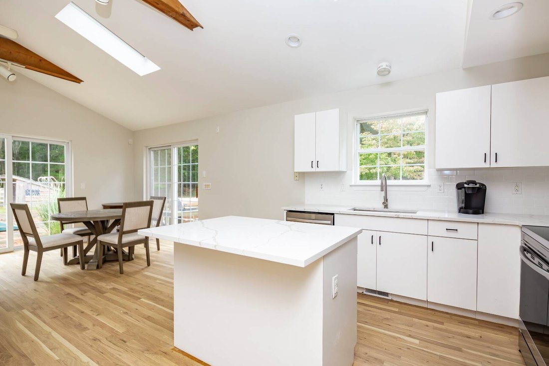 House in Springs, New York, United States 5 - 18143031
