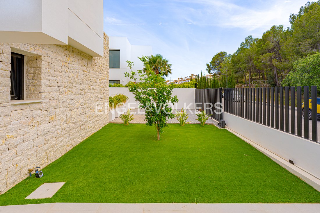 Villa in Polop, Valencian Community, Spain 4 - 18142807