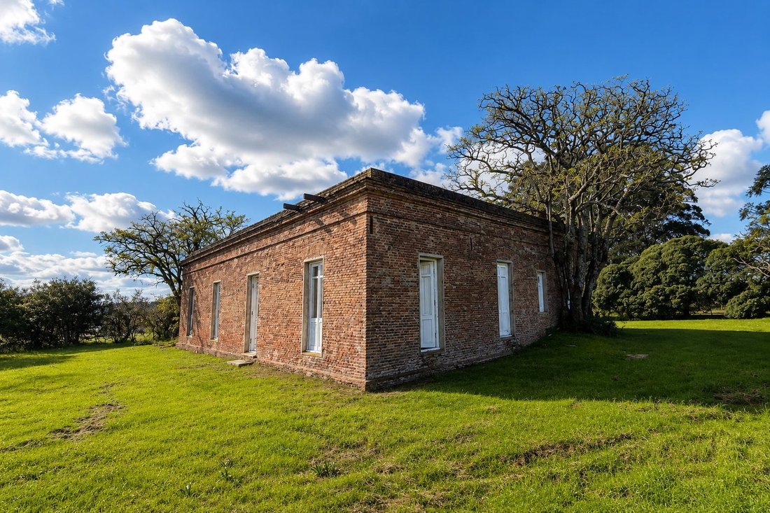 Farm Ranch in San Carlos, Maldonado Department, Uruguay 1 - 18143097