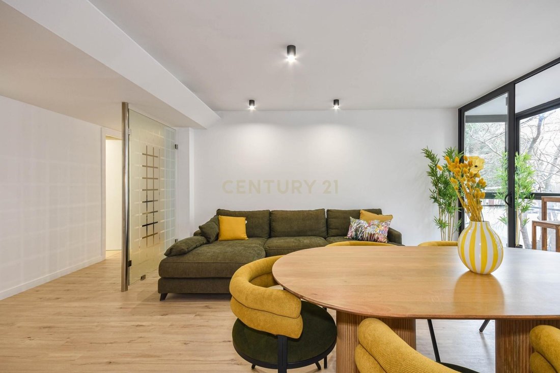 Apartment in Sarrià-Sant Gervasi, Barcelona, Spain 2 - 18142656