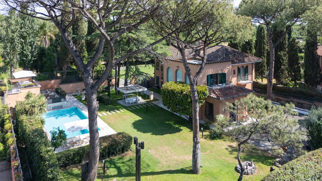 Villa in Appio Latino - Caffarella, Rome, Italy 1 - 18143249