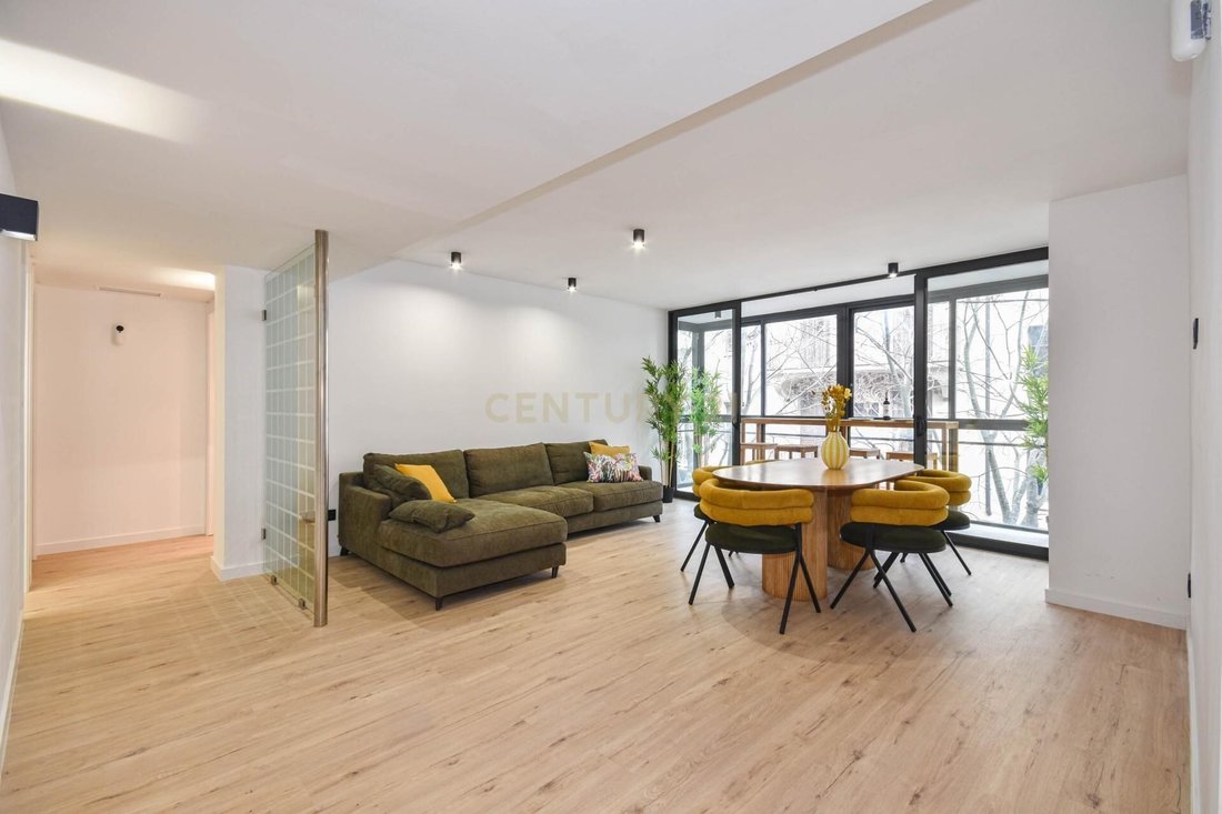 Apartment in Sarrià-Sant Gervasi, Barcelona, Spain 3 - 18142656