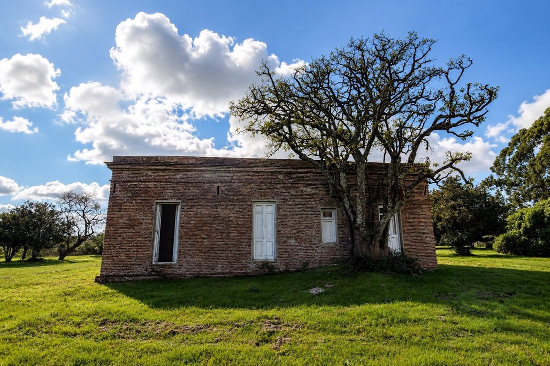 Farm Ranch in San Carlos, Maldonado Department, Uruguay 2 - 18143097