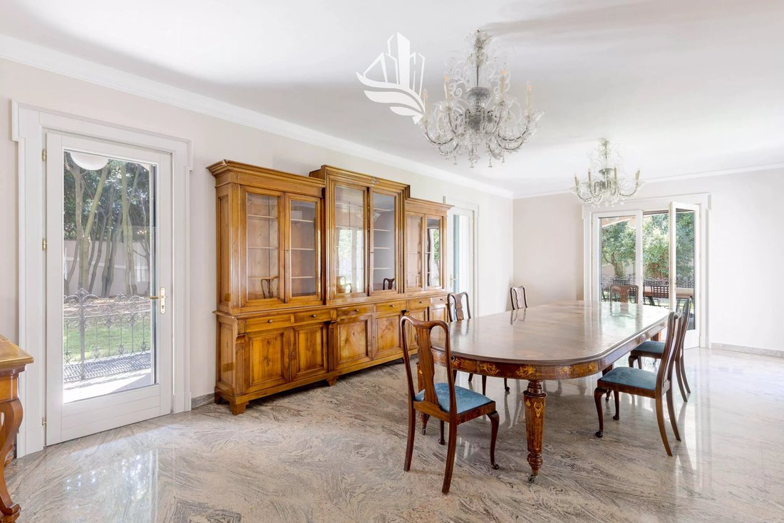Villa in Chiari, Lombardy, Italy 3 - 18143210