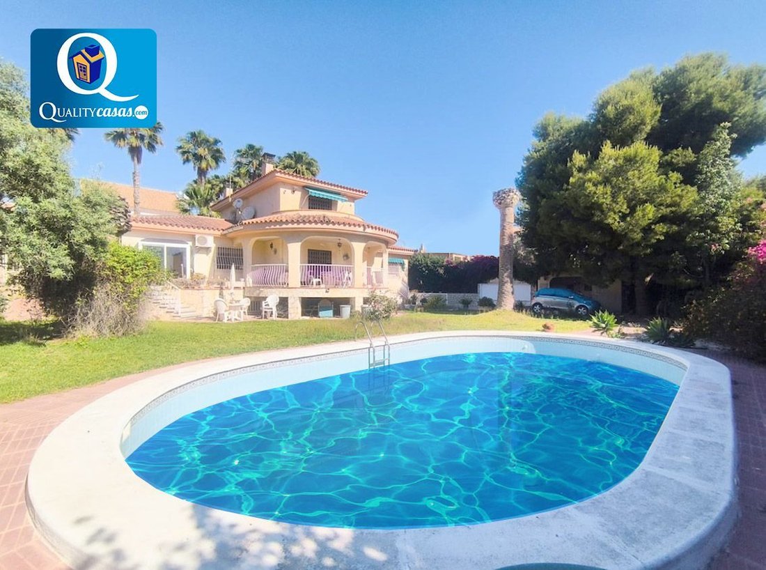 Chalet in Mutxamel, Valencian Community, Spain 1 - 18143795