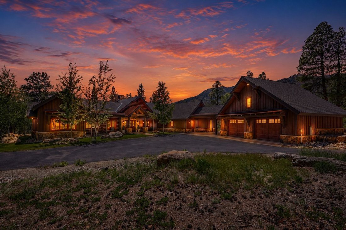 Durango, Colorado, United States 1 - 18143390