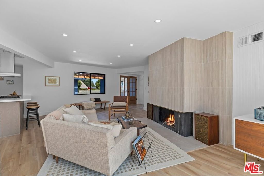 House in Los Angeles, California, United States 4 - 18144299
