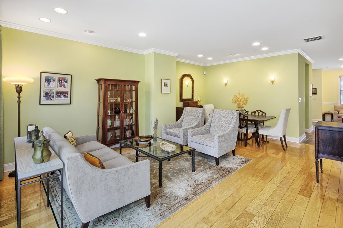 Townhouse in Guttenberg, New Jersey, United States 3 - 18144154