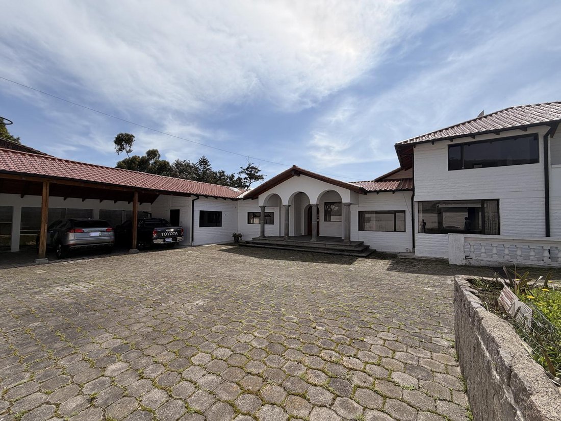 House in Quito, Pichincha, Ecuador 3 - 18144119