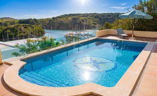Villa in es Mercadal, Balearic Islands, Spain 1