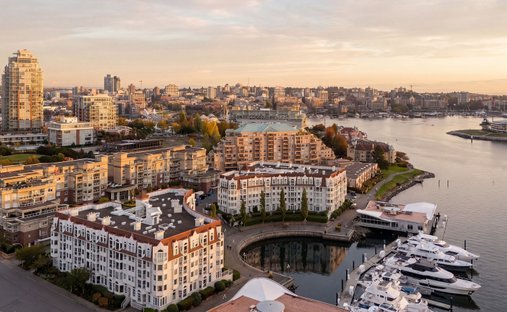 Condo in Victoria, British Columbia, Canada 1