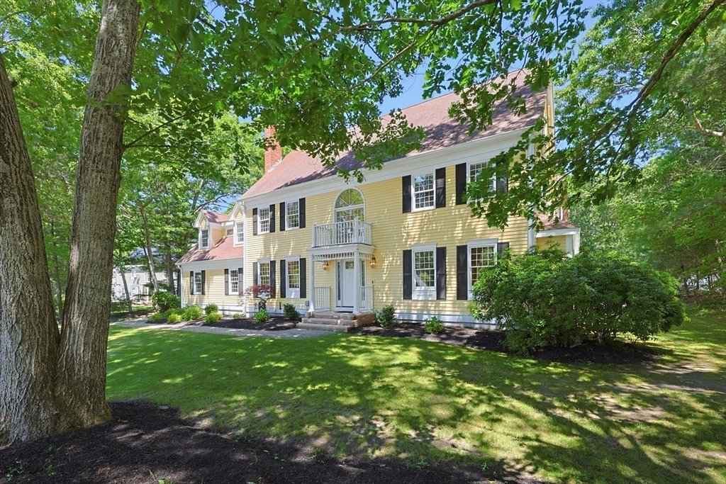 House in Medfield, Massachusetts, United States 2 - 18144155