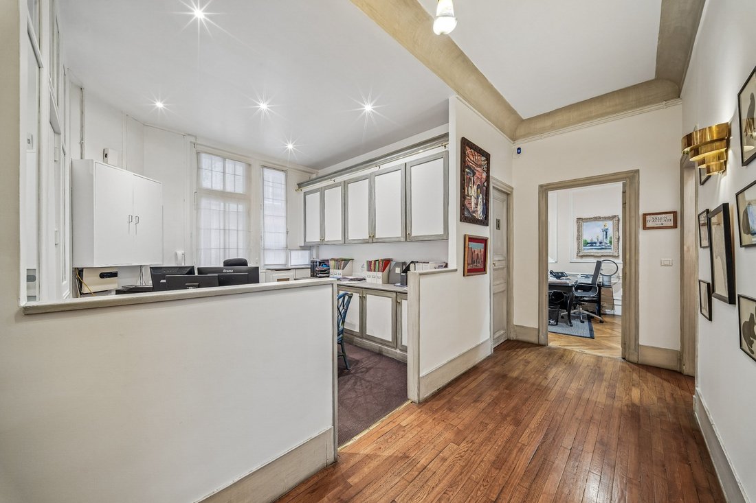 Apartment in Invalides, Paris 7e Arrondissement, Paris 5 - 18143349