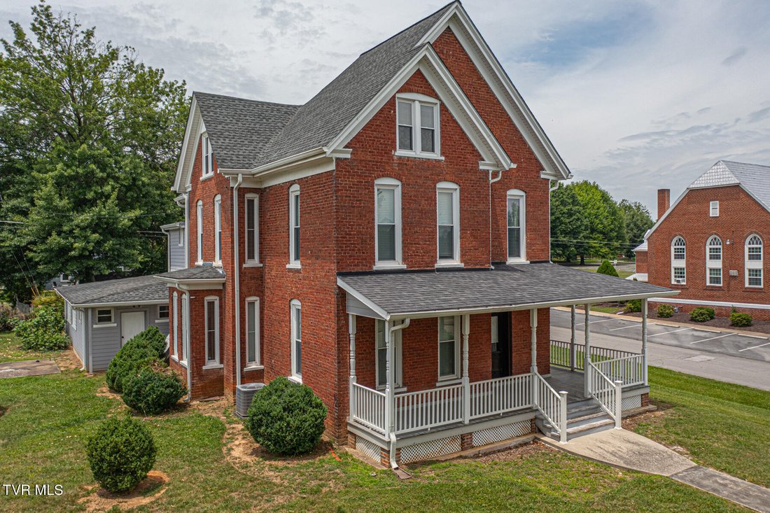 House in Elizabethton, Tennessee, United States 2 - 18144290
