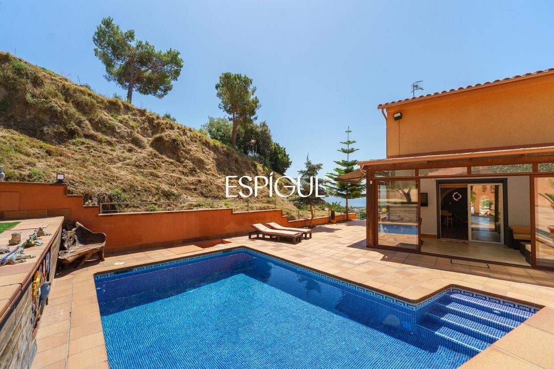Villa in Teia, Catalonia, Spain 2 - 18144621