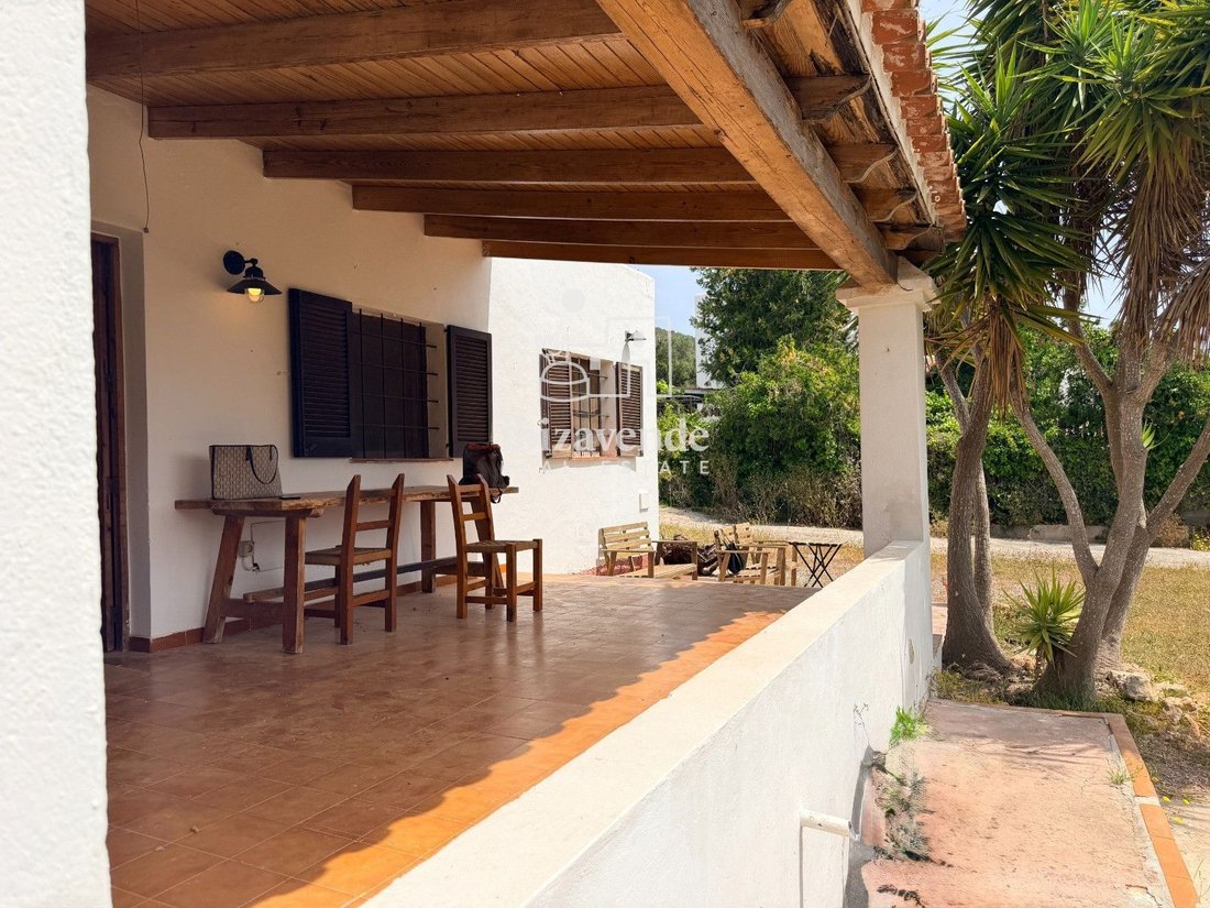 Villa in Sant Jordi de ses Salines, Sant Josep de sa Talaia, Balearic Islands 3 - 18144655