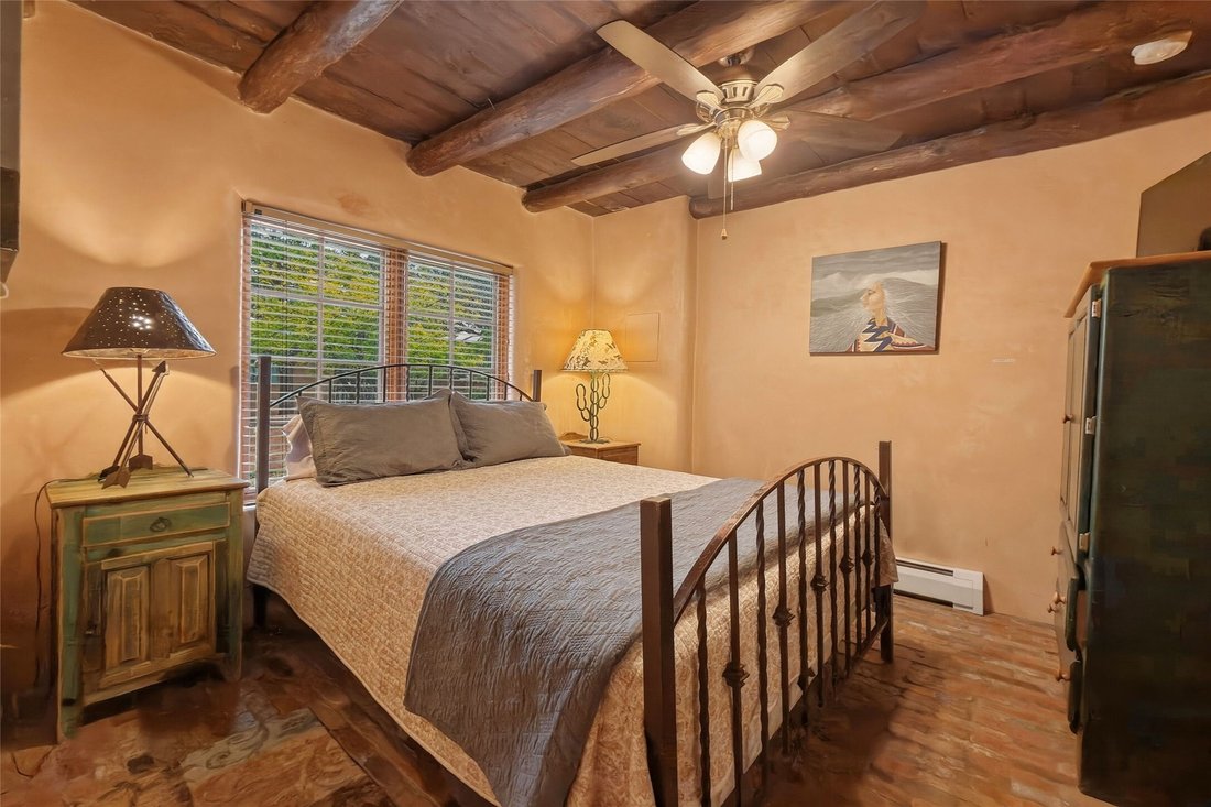 House in Santa Fe, New Mexico, United States 4 - 18144075