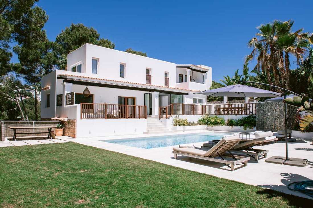 Villa in Can Furnet, Santa Eularia des Riu, Balearic Islands 1 - 18144511