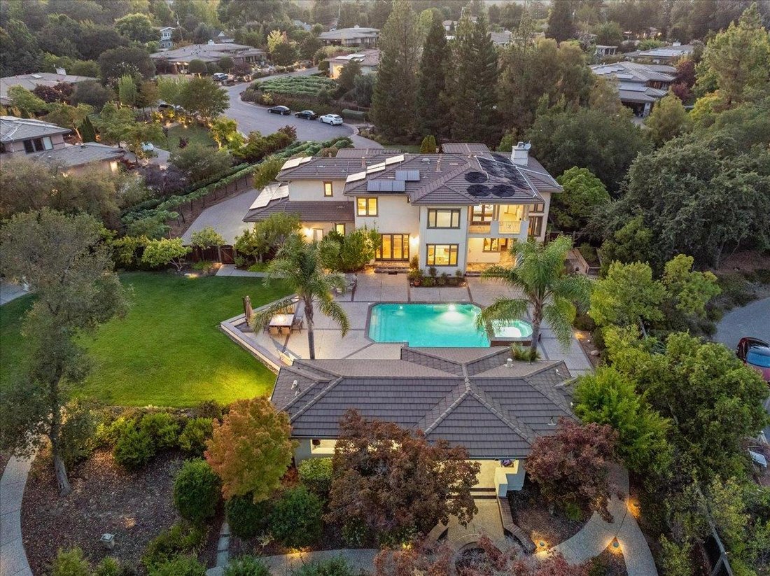 House in Saratoga, California, United States 4 - 18144570