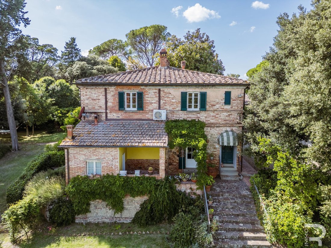 Country House in Foiano della Chiana, Tuscany, Italy 3 - 18144007