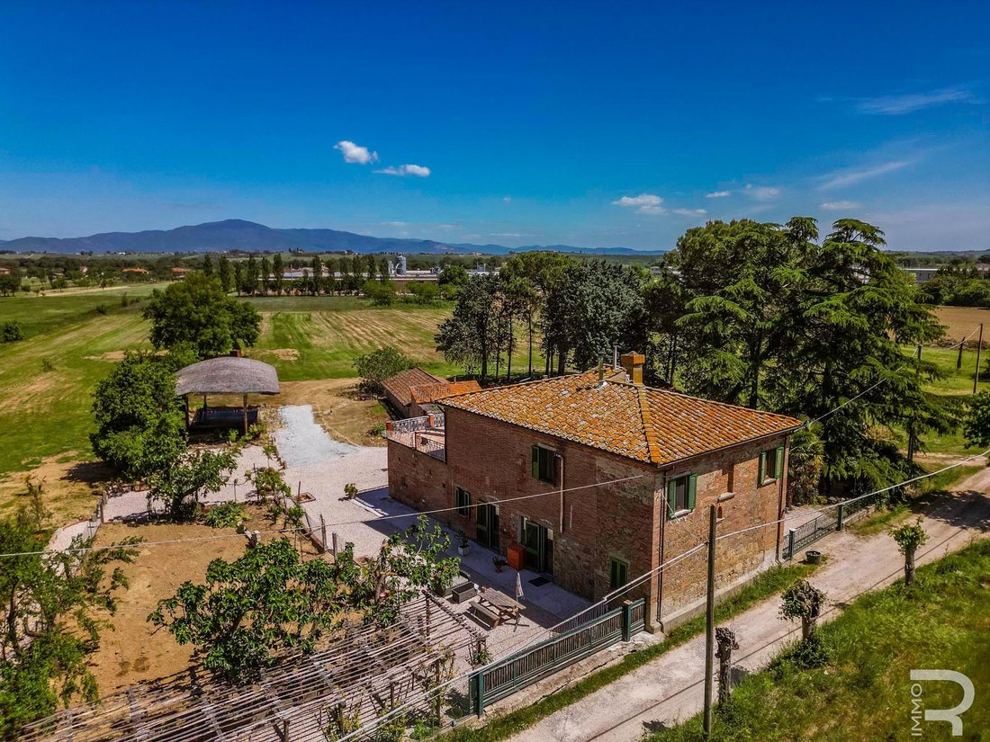 Country House in Foiano della Chiana, Tuscany, Italy 4 - 18144016