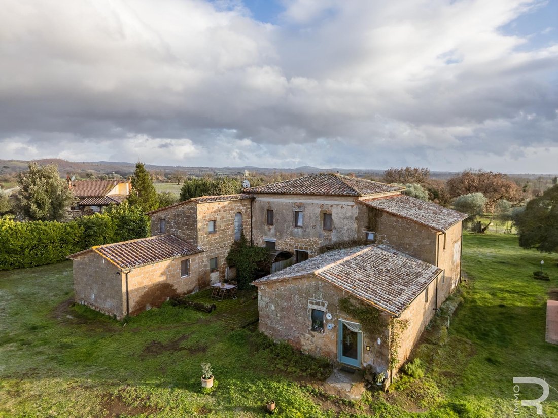 Country House in Sorano, Tuscany, Italy 3 - 18143988