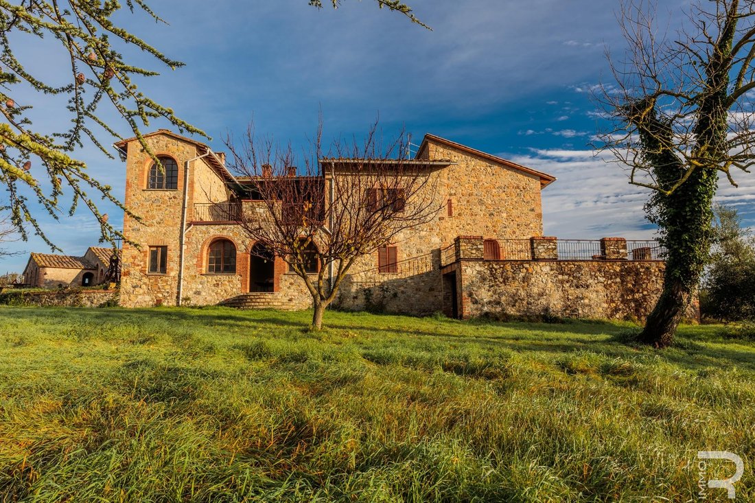 Country House in Casole d'Elsa, Tuscany, Italy 2 - 18143983