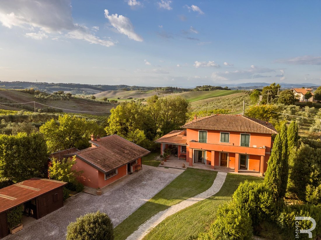 Villa in Center, Castelfiorentino, Tuscany 4 - 18144011